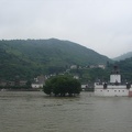 mitten im Rhein
