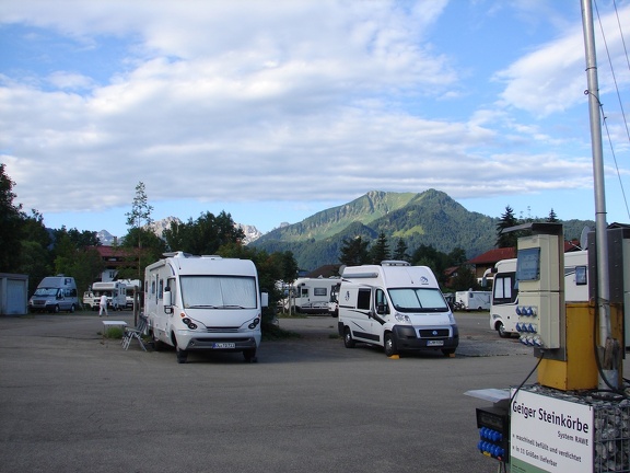 ziemlich nackter Platz